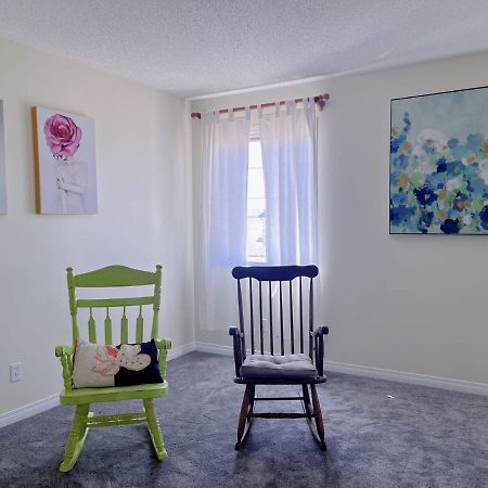 Calgary Mountain Gorgeous Single House Close Airport & Free Parking Daire Dış mekan fotoğraf
