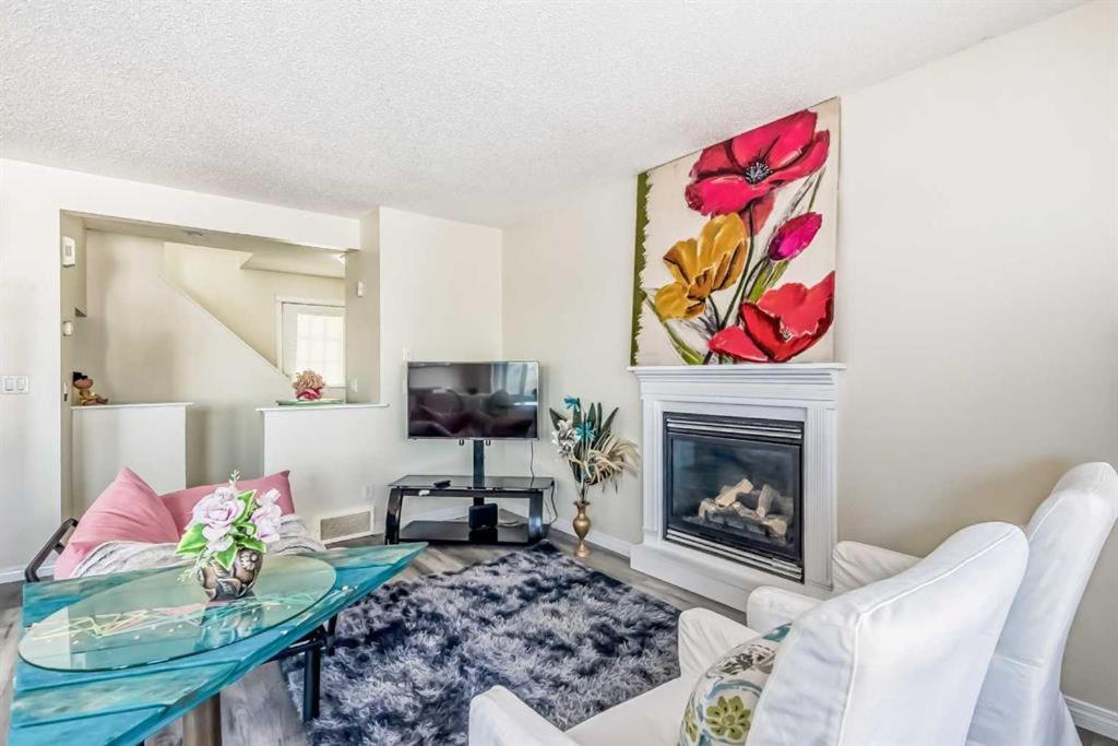Calgary Mountain Gorgeous Single House Close Airport & Free Parking Daire Dış mekan fotoğraf